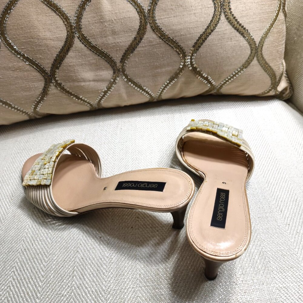 SERGIO ROSSI Shell-Embellished Leather Sandals - Picture 9 of 10